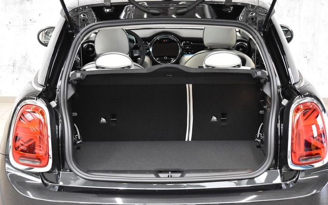 MINI Cooper S cena 165900 przebieg: 8198, rok produkcji 2023 z Ostrów Mazowiecka małe 436